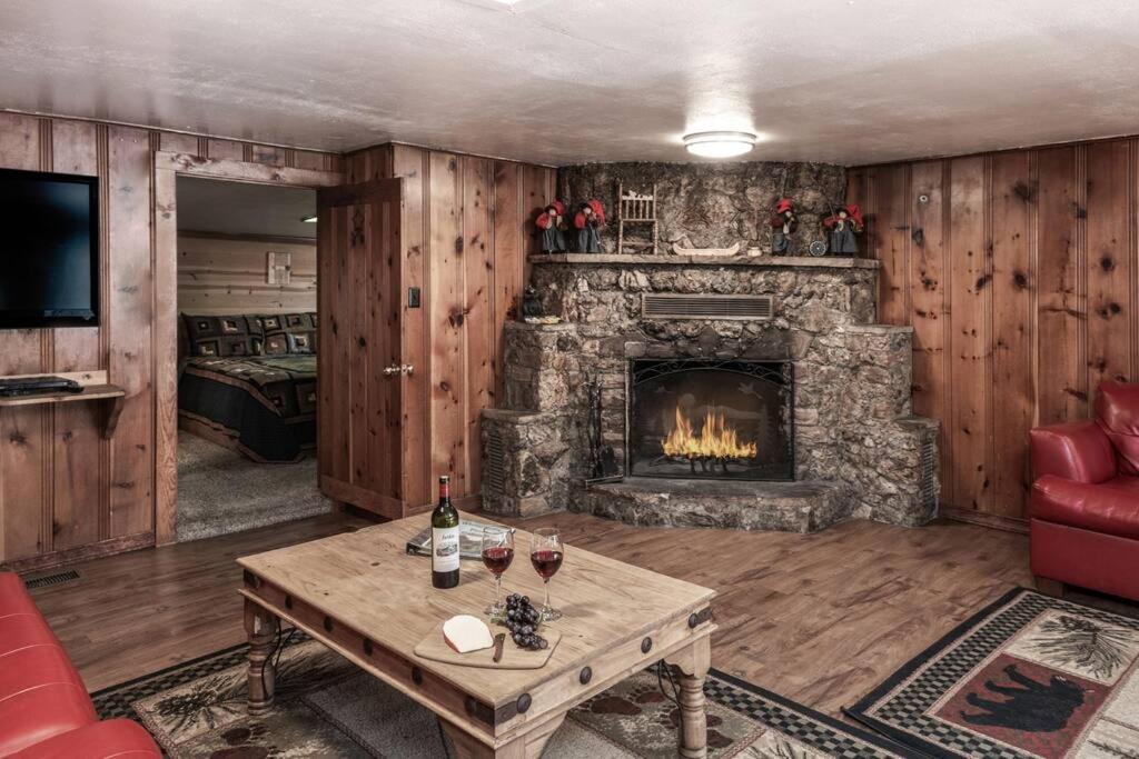 Coyote Cabin - Private Hot Tub - Upper Canyon Ruidoso Kültér fotó