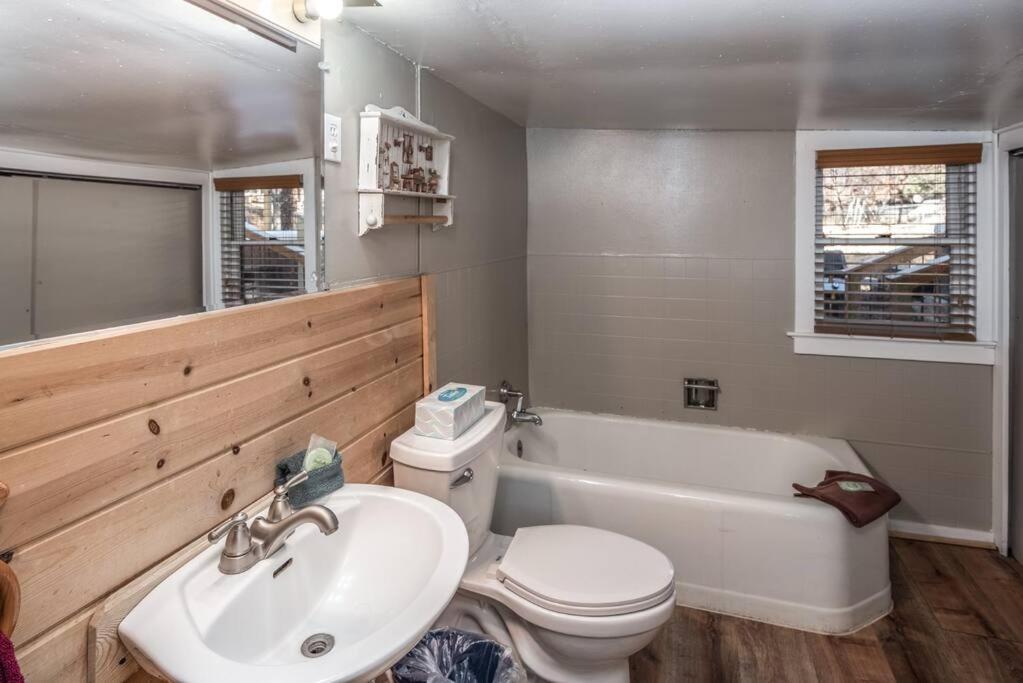 Coyote Cabin - Private Hot Tub - Upper Canyon Ruidoso Kültér fotó